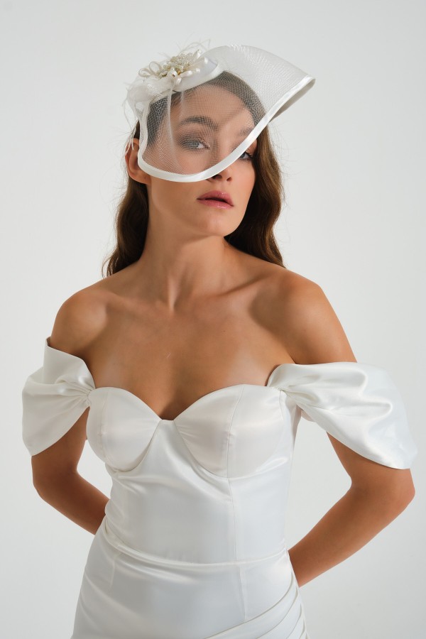 'DIANA' Beyaz Saten Drapeli Mini Elbise