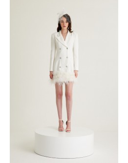 'ESTELLE' Beyaz Blazer Tüylü Kruvaze Taşlı Düğmeli Nişan Ceket Elbise