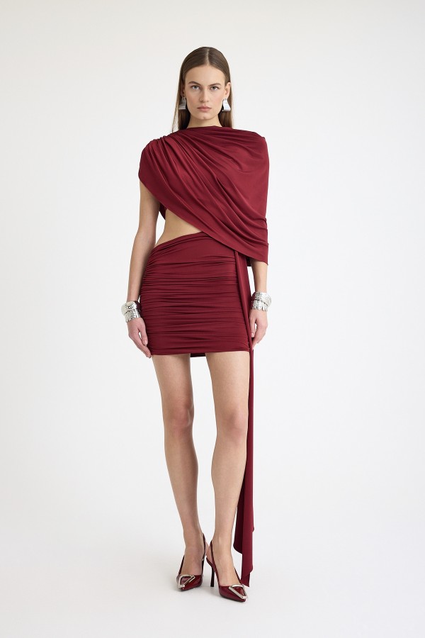 Beli cut out detaylı kuşaklı büzgülü mini elbise
