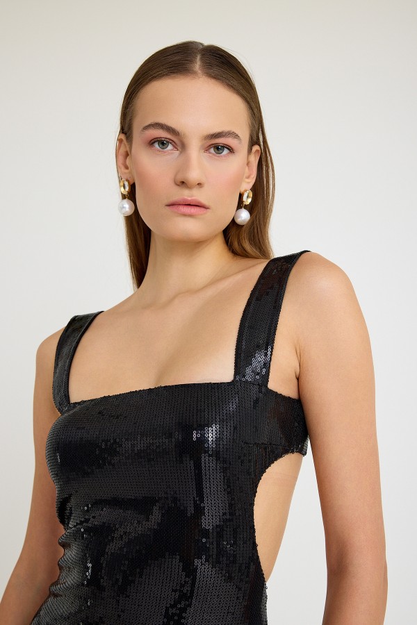 Payet cutout detaylı askılı midi elbise